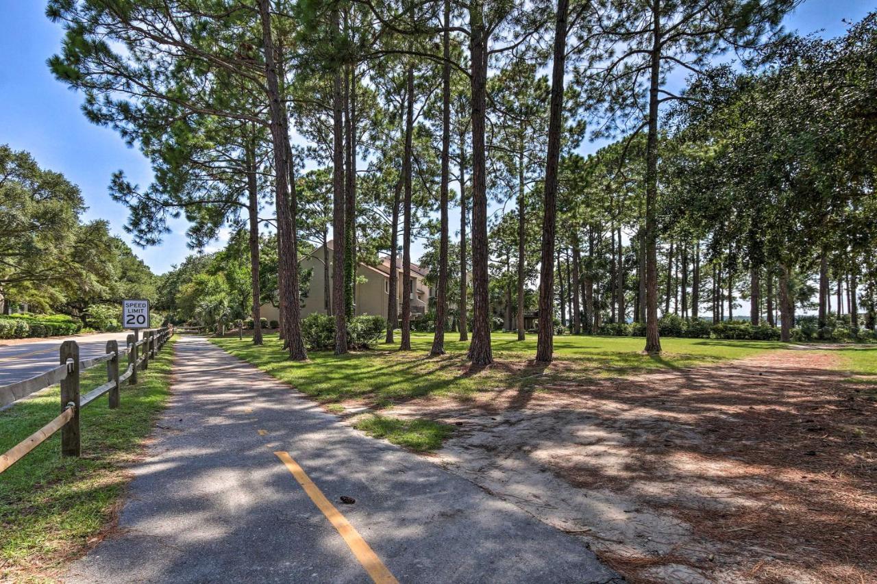 Idyllic Sea Pines Villa Walk To South Beach! ヒルトンヘッドアイランド エクステリア 写真