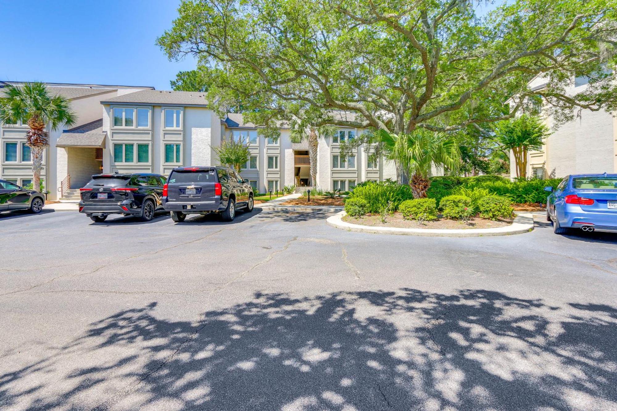Idyllic Sea Pines Villa Walk To South Beach! ヒルトンヘッドアイランド エクステリア 写真